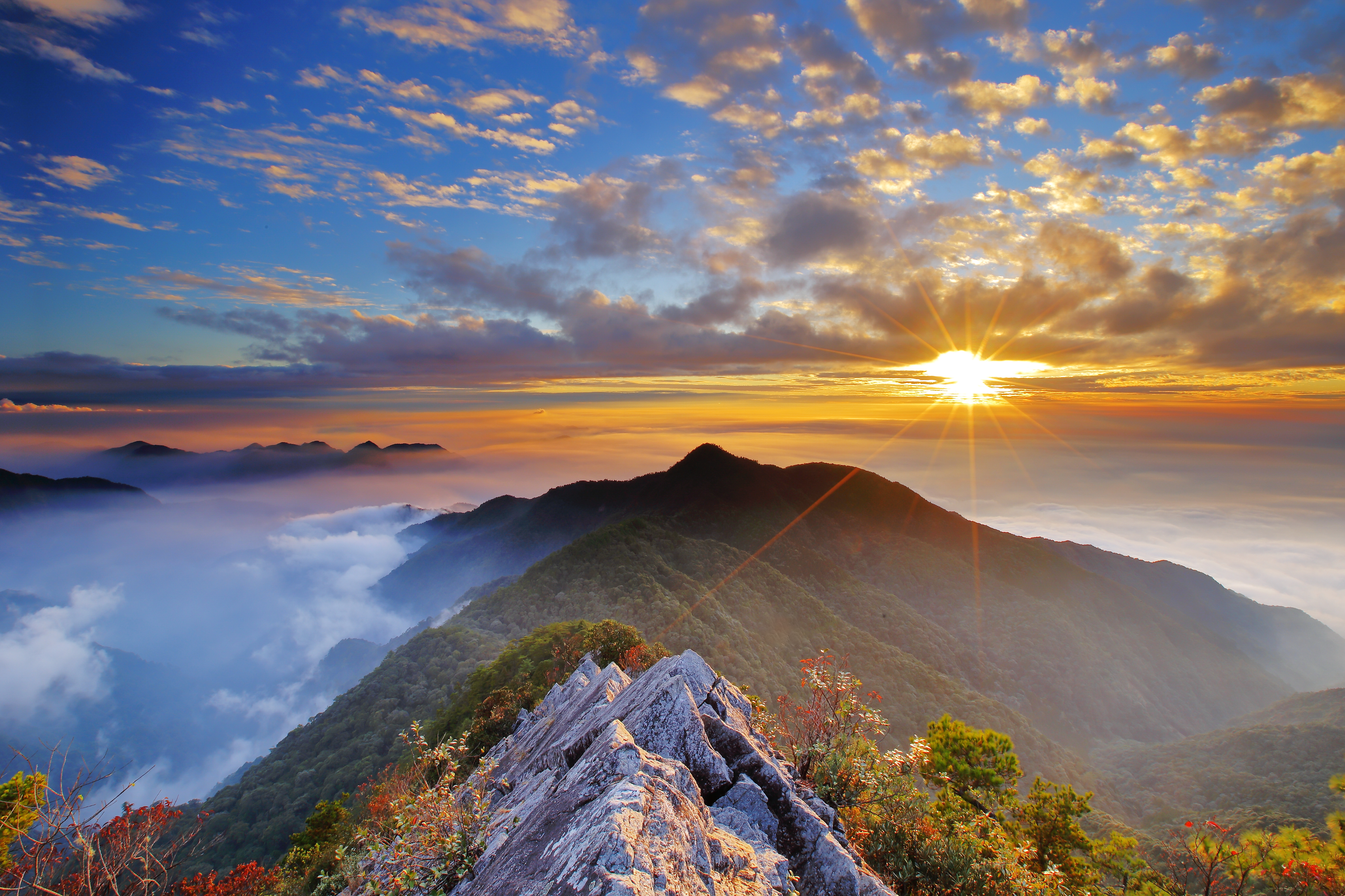 鳶嘴山