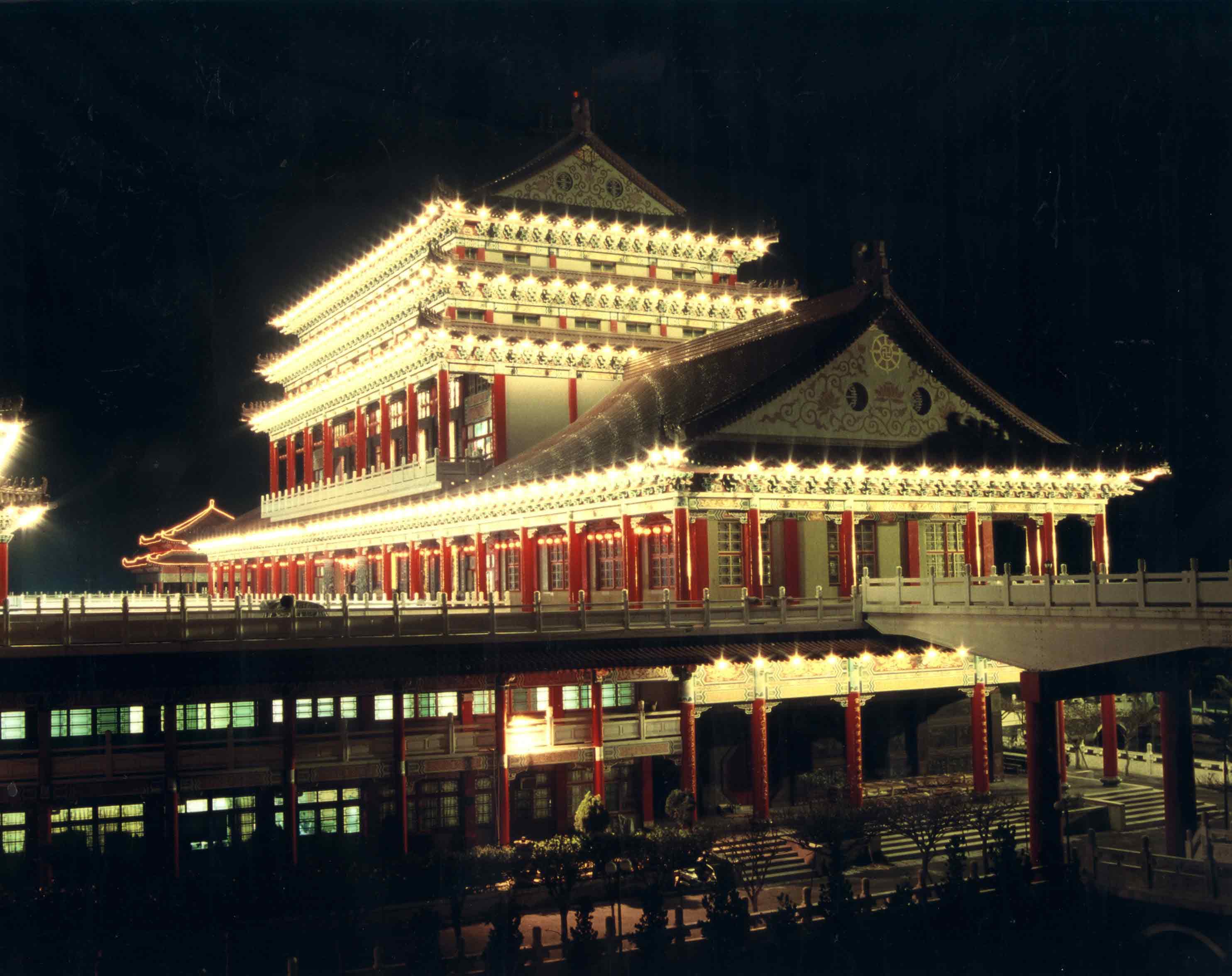 鹿耳門聖母廟